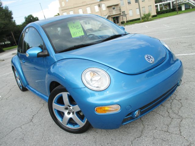 Volkswagen New Beetle 2004 photo 2