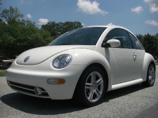 Volkswagen New Beetle 2004 photo 28