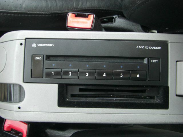 Volkswagen New Beetle 2004 photo 30