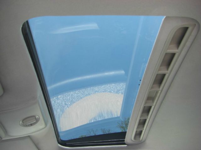 Volkswagen New Beetle 2004 photo 5