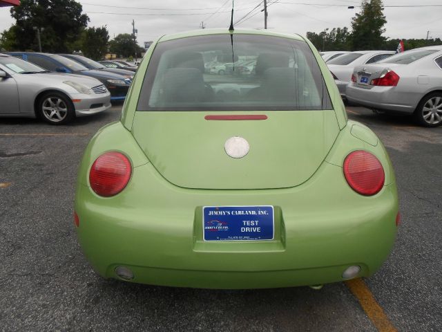 Volkswagen New Beetle 2004 photo 4
