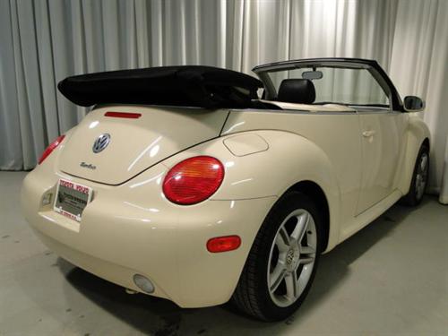 Volkswagen New Beetle 2004 photo 1
