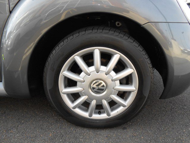 Volkswagen New Beetle 2004 photo 5