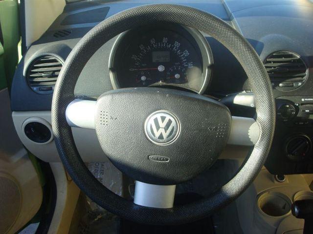 Volkswagen New Beetle 2004 photo 3