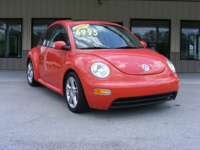 Volkswagen New Beetle 2004 photo 14
