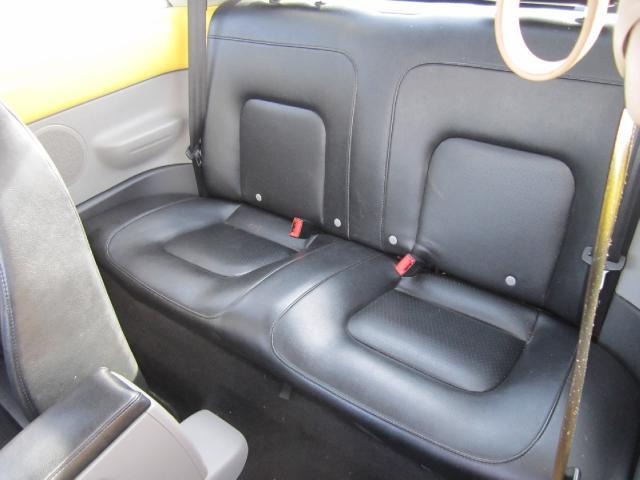 Volkswagen New Beetle 2004 photo 3