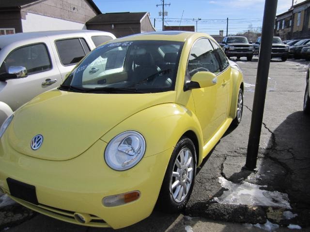 Volkswagen New Beetle 2004 photo 4