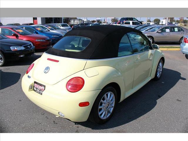 Volkswagen New Beetle 2004 photo 4