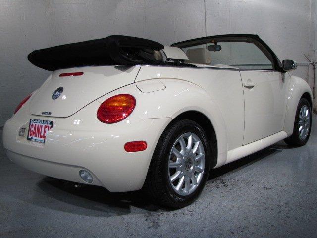 Volkswagen New Beetle 2004 photo 2