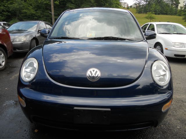 Volkswagen New Beetle 2004 photo 2