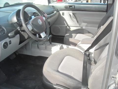 Volkswagen New Beetle FWD 4dr Sport Other