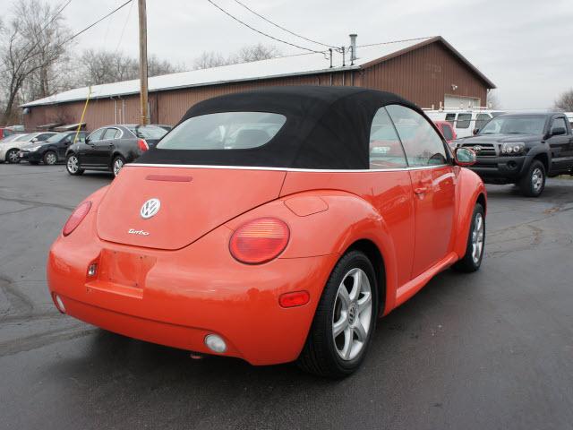 Volkswagen New Beetle 2004 photo 1
