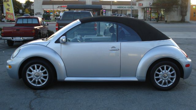 Volkswagen New Beetle 2004 photo 4