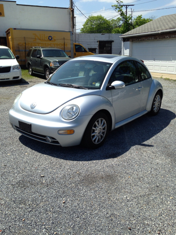 Volkswagen New Beetle 2004 photo 1