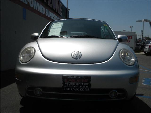 Volkswagen New Beetle 2004 photo 2