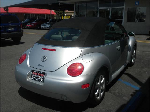 Volkswagen New Beetle 2004 photo 4
