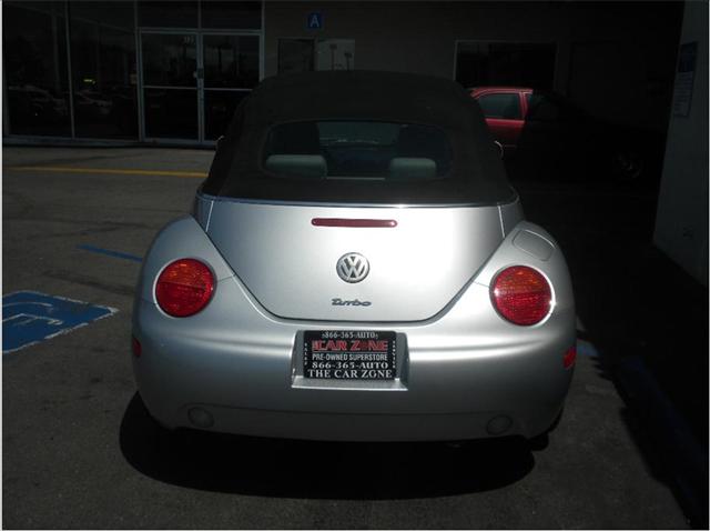 Volkswagen New Beetle 2004 photo 5