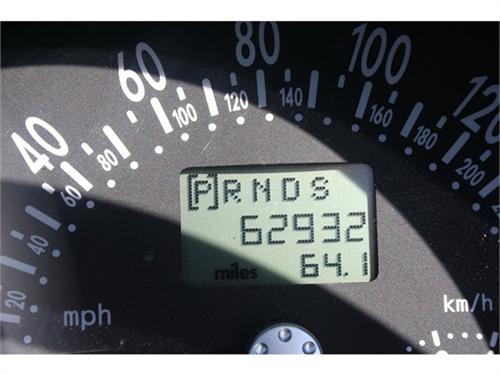 Volkswagen New Beetle 2004 photo 1