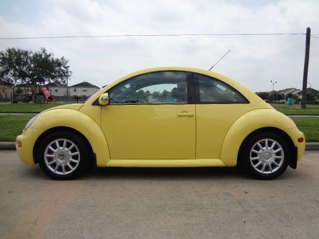 Volkswagen New Beetle 2004 photo 3