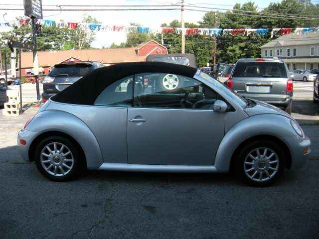 Volkswagen New Beetle 2004 photo 4
