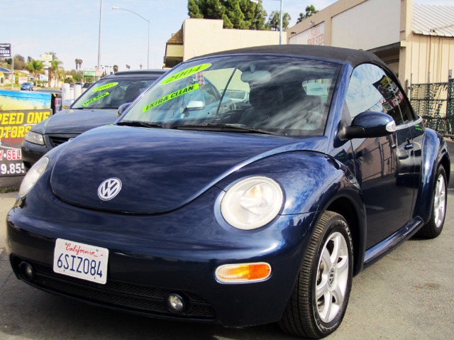 Volkswagen New Beetle 2004 photo 3