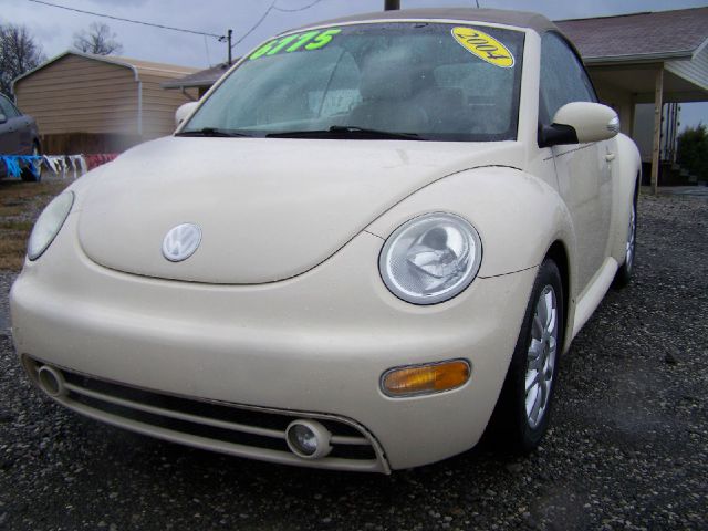Volkswagen New Beetle 2004 photo 1
