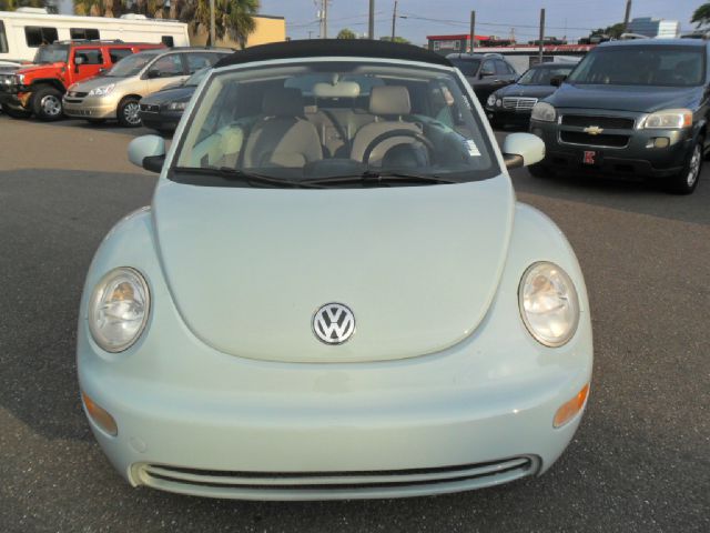 Volkswagen New Beetle 2005 photo 2
