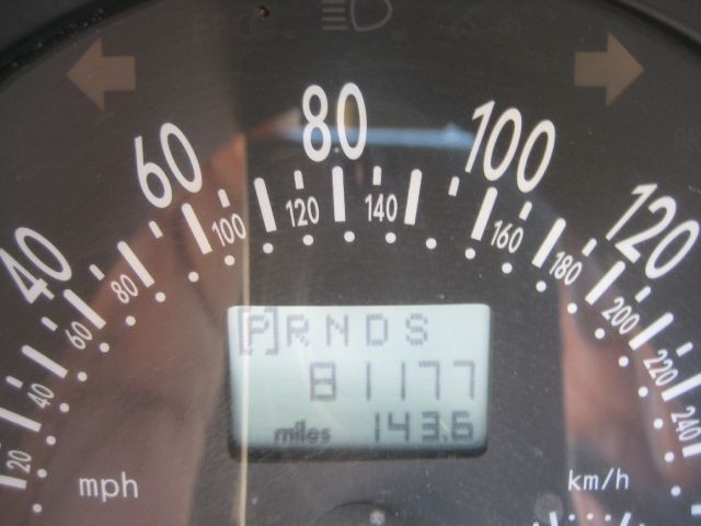 Volkswagen New Beetle 2005 photo 2