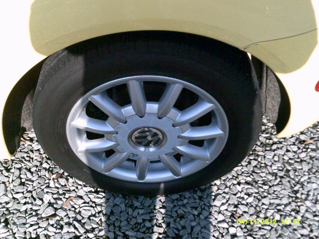 Volkswagen New Beetle 143.5 LTZ Hatchback