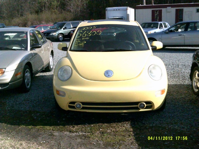 Volkswagen New Beetle 2005 photo 2