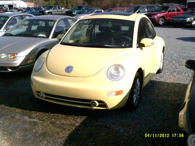 Volkswagen New Beetle 2005 photo 4