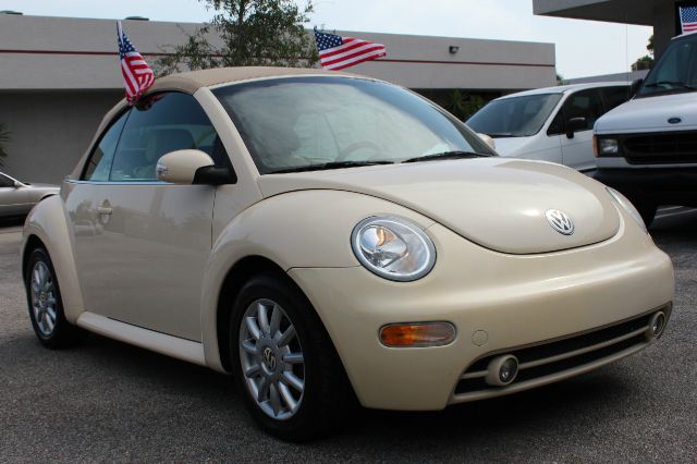 Volkswagen New Beetle 2005 photo 4