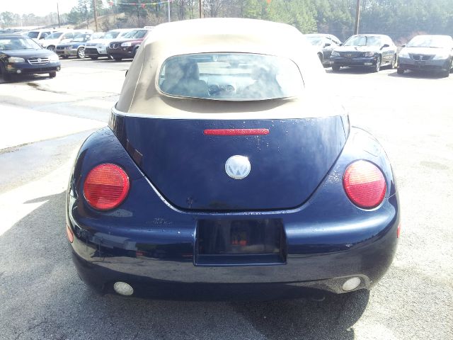 Volkswagen New Beetle 2005 photo 3