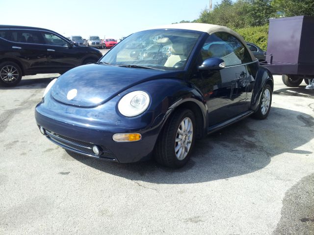 Volkswagen New Beetle 2005 photo 4