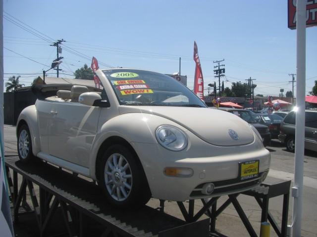 Volkswagen New Beetle FWD 4dr Sport Convertible