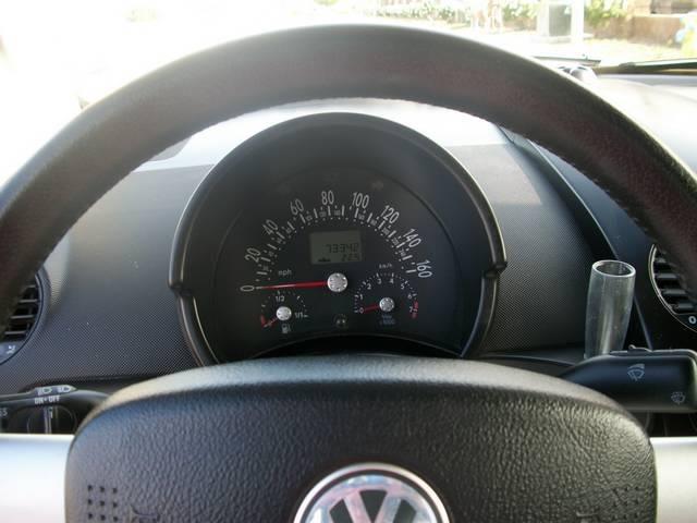 Volkswagen New Beetle 2005 photo 3