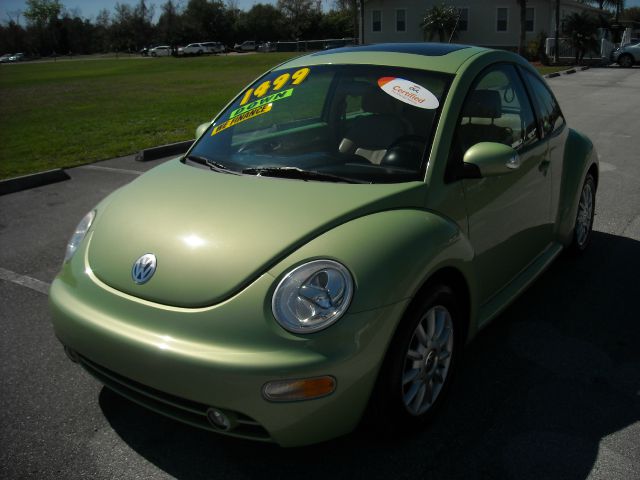 Volkswagen New Beetle 2005 photo 3