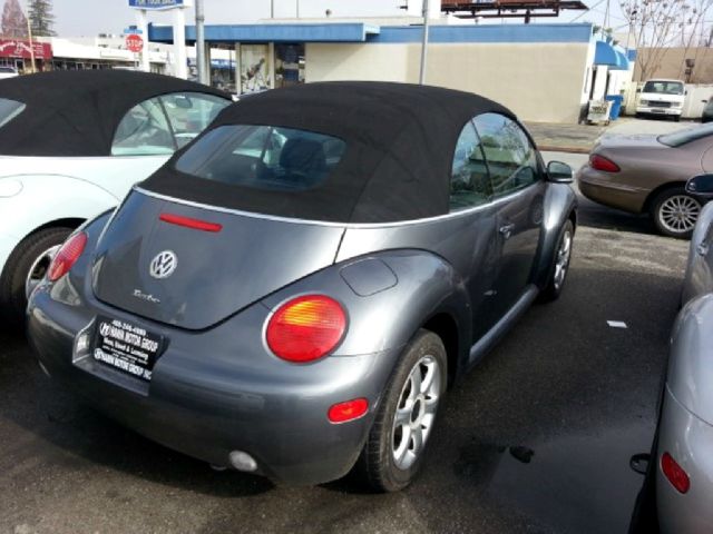 Volkswagen New Beetle 3/4 Ton Convertible