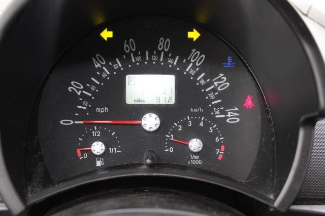 Volkswagen New Beetle 2005 photo 2