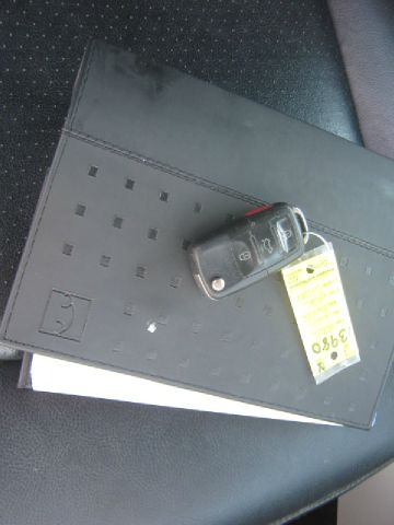 Volkswagen New Beetle 2005 photo 24