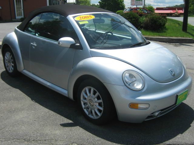 Volkswagen New Beetle 2005 photo 6