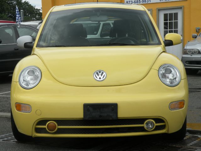 Volkswagen New Beetle 2005 photo 4