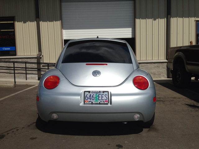 Volkswagen New Beetle 2005 photo 0