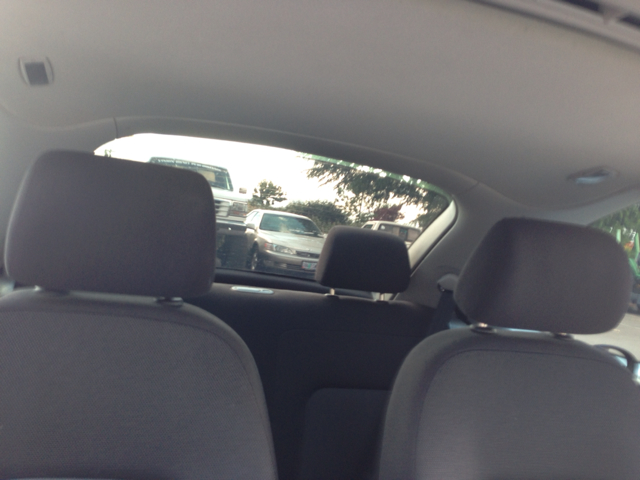 Volkswagen New Beetle 2005 photo 5