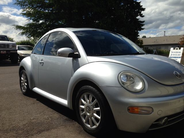 Volkswagen New Beetle 2005 photo 8