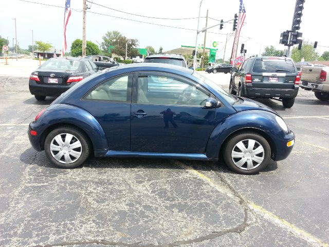 Volkswagen New Beetle 2005 photo 1