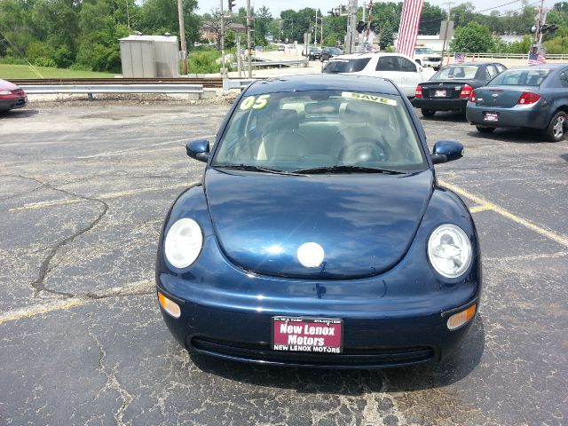 Volkswagen New Beetle 2005 photo 4