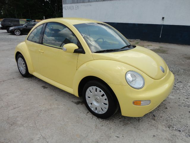 Volkswagen New Beetle 2005 photo 2