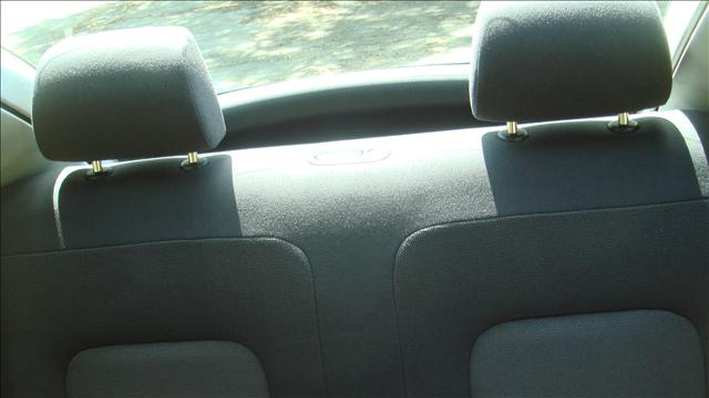 Volkswagen New Beetle 2005 photo 5