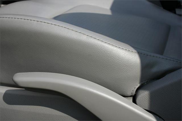 Volkswagen New Beetle 2006 photo 12